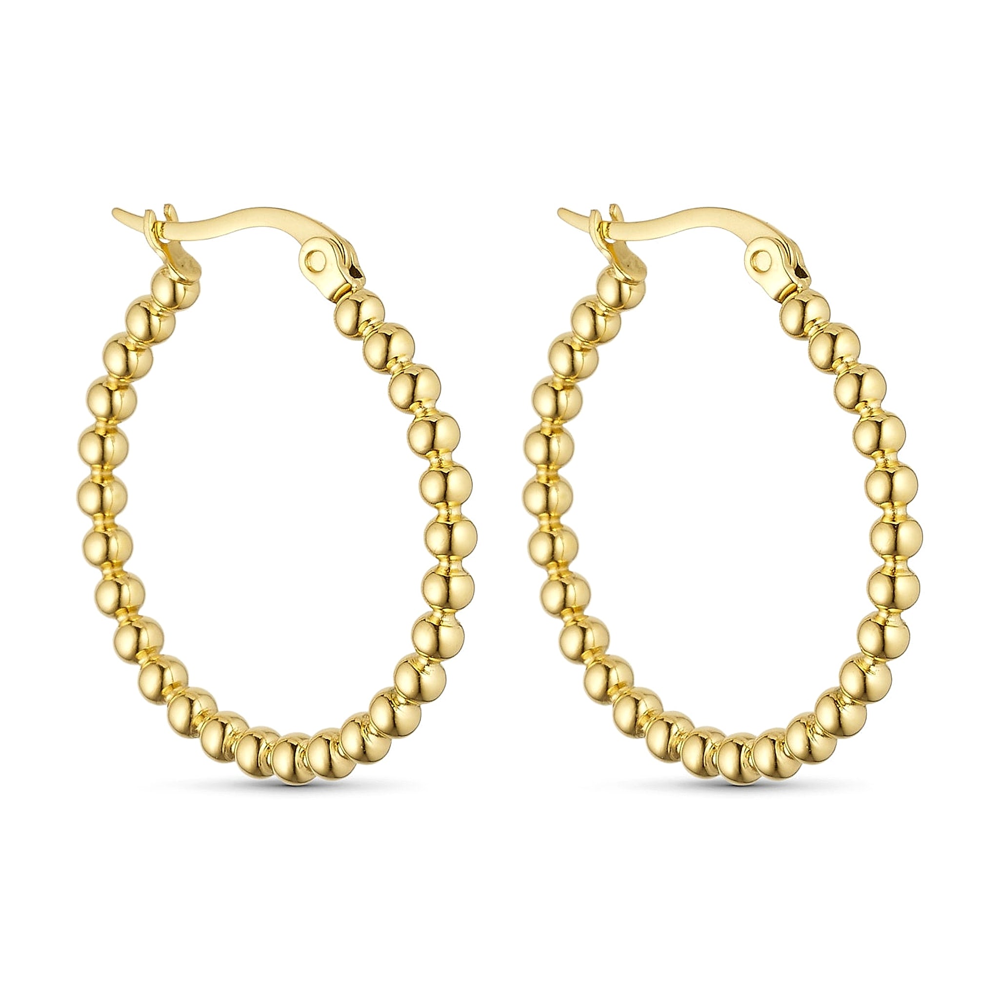 Sora Hoops øreringe i guld, 27 mm hoops af små kugler med lås foroven, set forfra på lys baggrund
