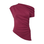 Pink off shoulder top fra YAS forfra med asymmetrisk halsudskæring, rynk i siden og skrå bund